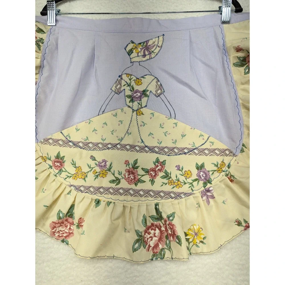 Vintage Floral Apron Lavender Pocket Accent Ruffle Trim Cottagecore‎ Kitchen 52